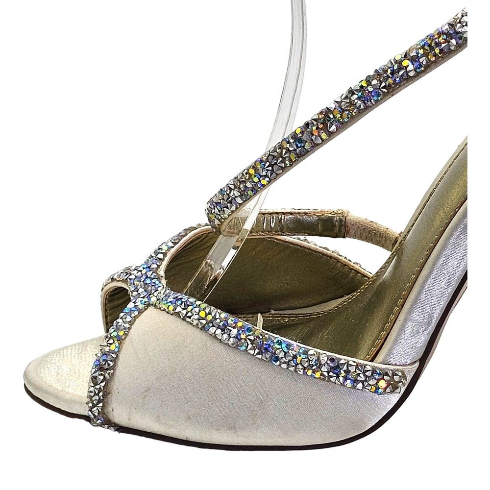 Asos Ivory White Hibiscus Bridal Embellished Peeptoe Heeled Sandals - Picture 6 of 9